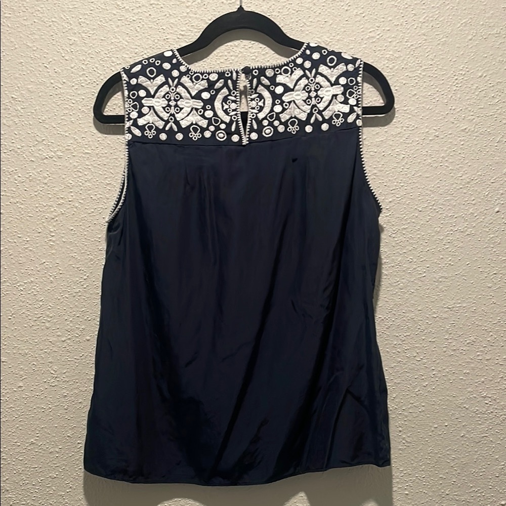Banana Republic Black and White Embellished Sleeveless Tank Top - Picture 4 of 4